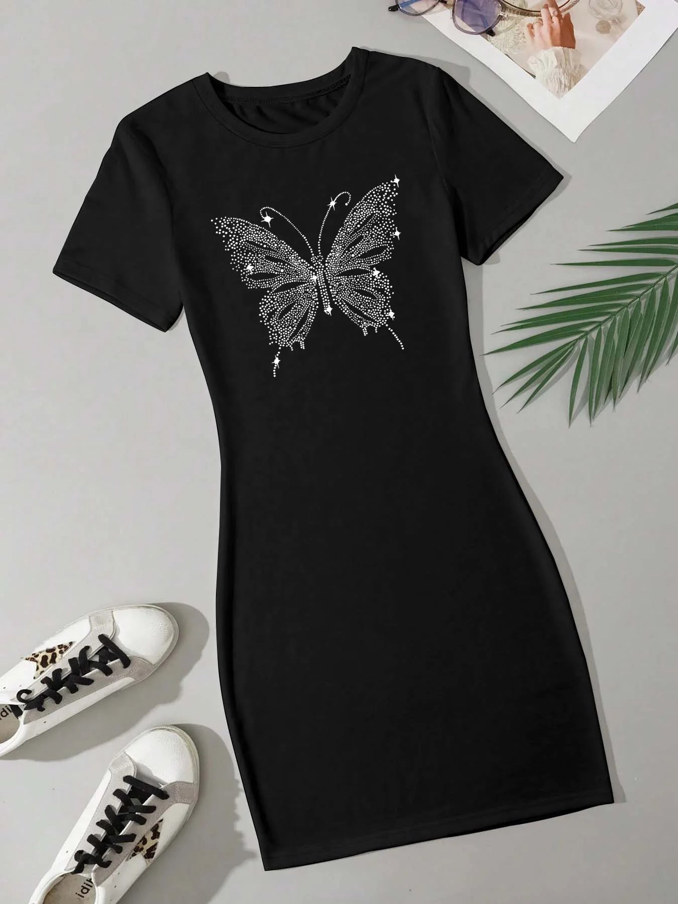 Bee & Bow Print Mini T-Shirt Dress — Short Sleeve Casual Summer Dress