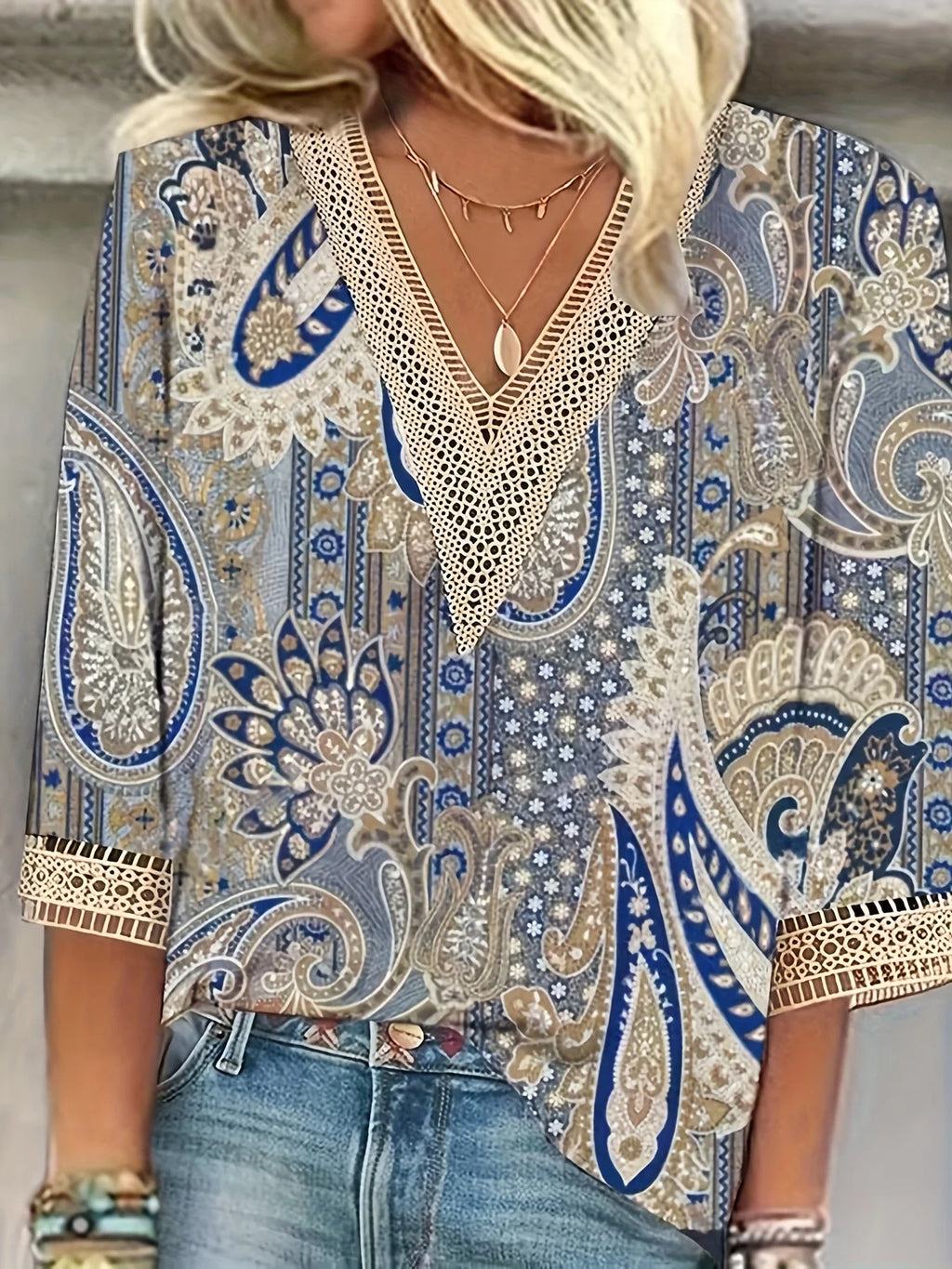 Elegant Long Sleeve Women's Blouse — Loose Casual Holiday Weekend Top