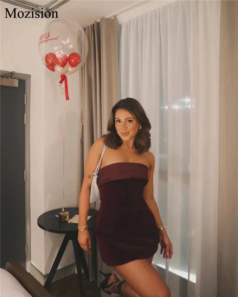 Off-Shoulder Backless Bodycon Mini Dress — Zip-Up Club & Party Dress