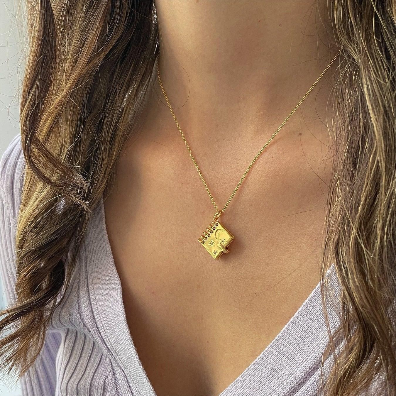 Personalisierte Stern- & Mond-Halskette – Gold & Silber